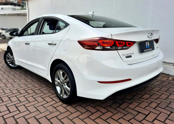 HYUNDAI Elantra 2.0 16V FLEX