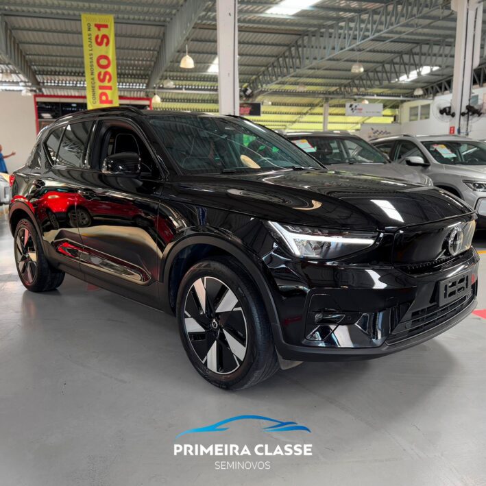 VOLVO XC40 6 PLUS ELETRICO/FONTE EXTERNA 235 CV