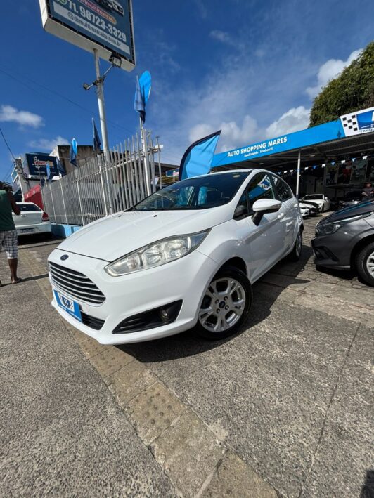 FORD NEW FIESTA SE 1.6 Powershift