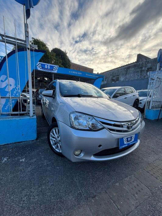TOYOTA ETIOS SEDAN XLS 1.5 1.5