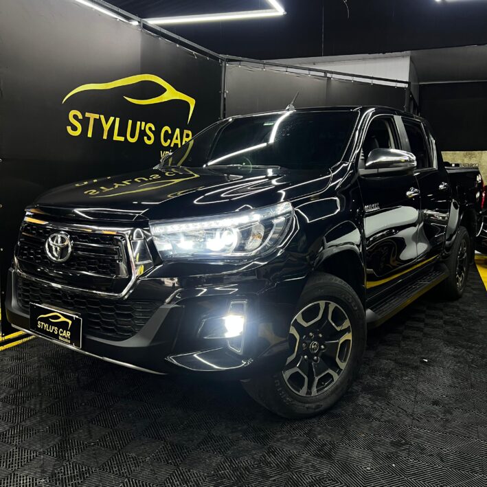 TOYOTA Hilux CD SRV 4x4 2.8 TDI Diesel Aut. CD SRV 4x4 2.8 TDI