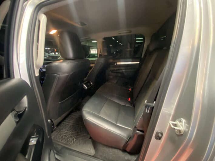 TOYOTA HILLUX 2.8 SRV