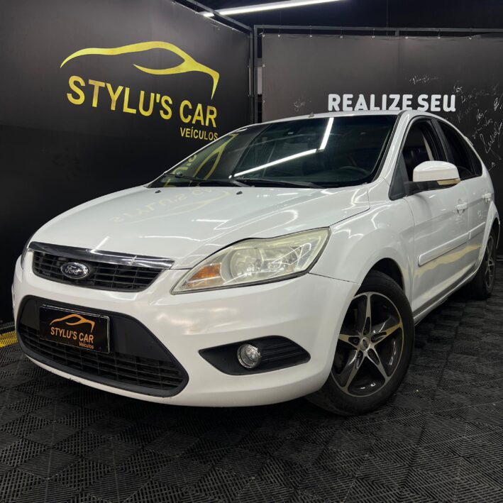 FORD Focus 2.0 16V/SE/SE Plus Flex 5p Aut. Focus 2.0 16V/SE/SE Plus Flex 5p Aut.