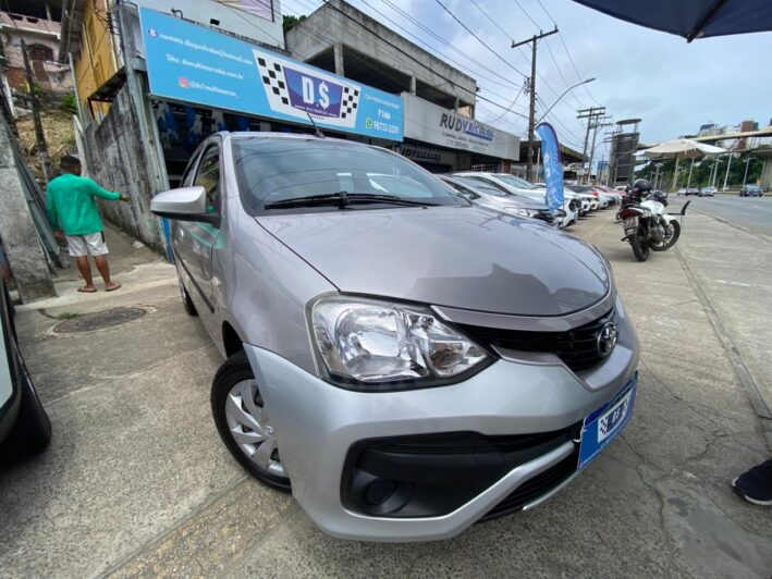 TOYOTA ETIOS HATCH 1.3 X FLEX 1.3 X Hatch